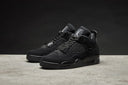 Air Jordan 4 Retro IB4171 010 ?