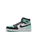 Air Jordan 1 Retro DZ5485 130
