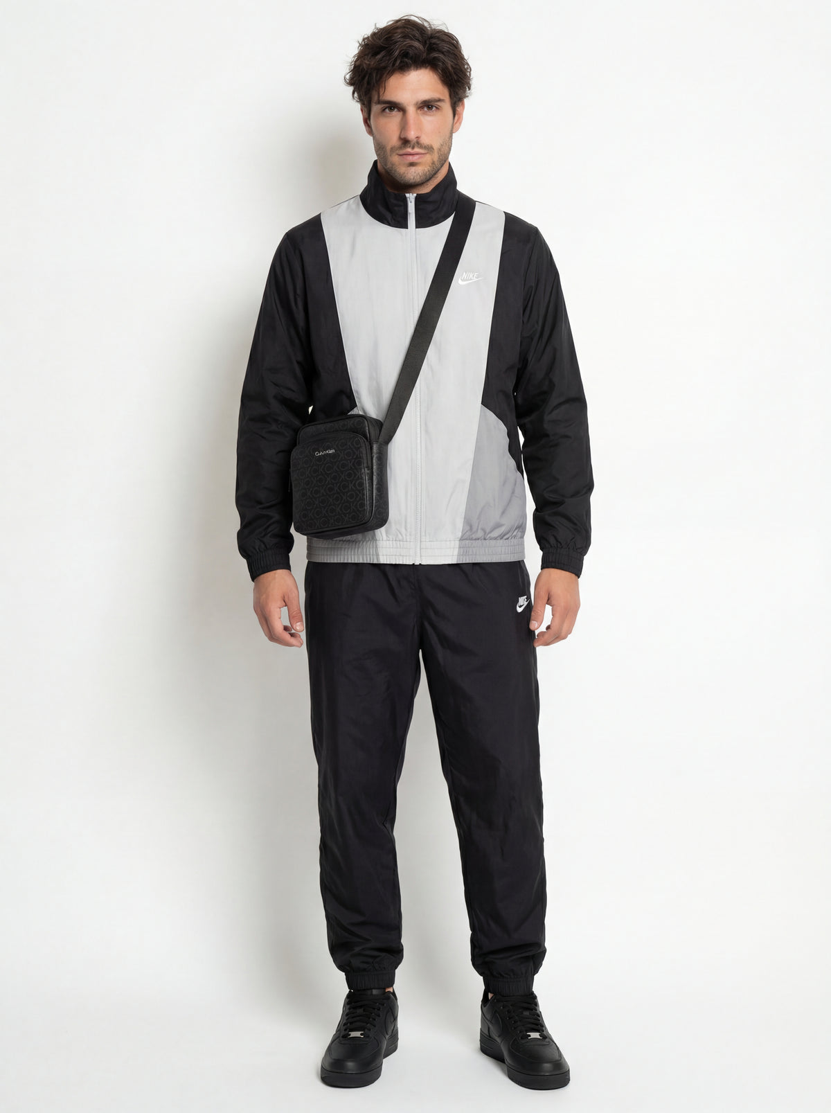 CW2288 001 Air + Nike Tuta Uomo + Calvin Klein Tracolla - 01